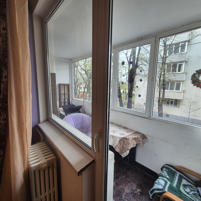 Calea Grivitei, langa Metrou Basarab.